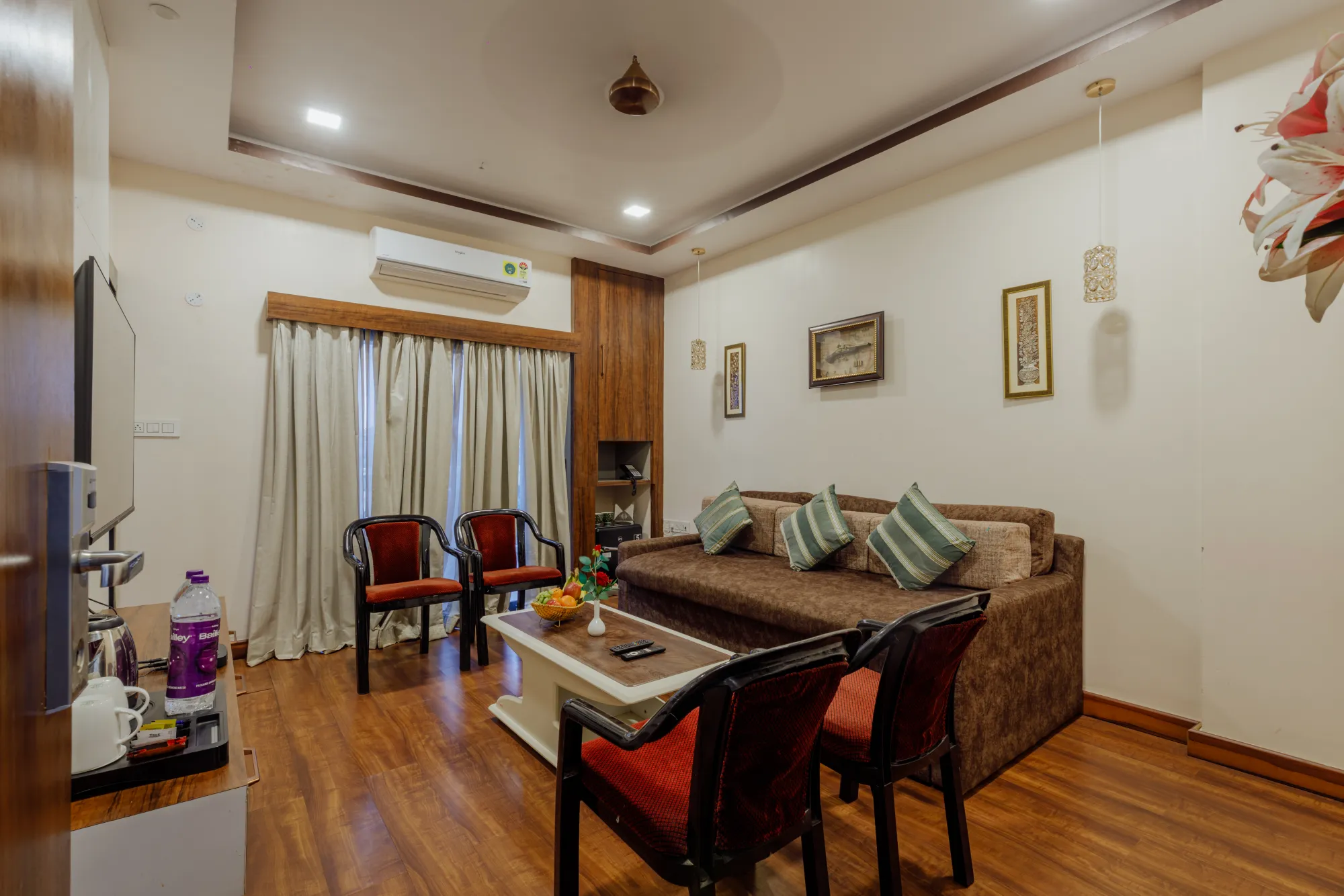 Balkrishna Suite photo 7